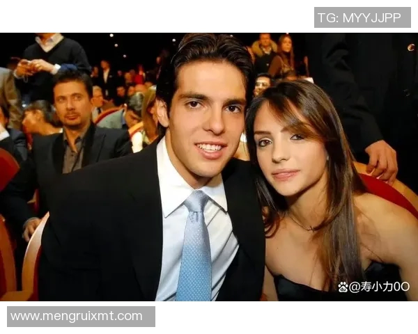 足球明星浪漫告白妻子的视频合集感动无数球迷的爱情故事